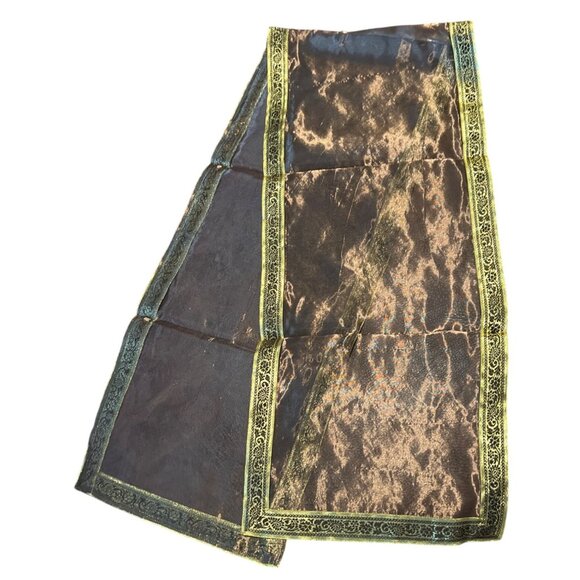 Elegant C.B.K. 100% Tissue Silk Table Runner With Intricate Gold Brocade Design - Picture 1 of 4